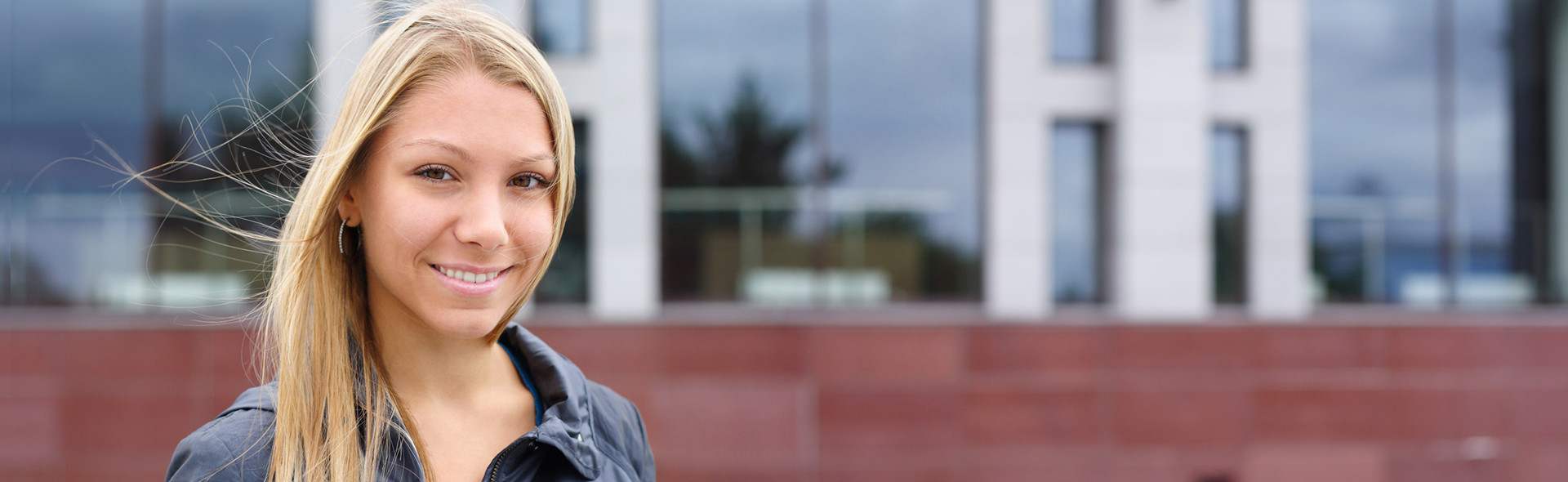 HERR工业拥有着各种技术导向的公司生产的排气空气净化系统和过滤技术。我们开发和生产高效节能，并在贵公司提供清洁的空气品质的产品。